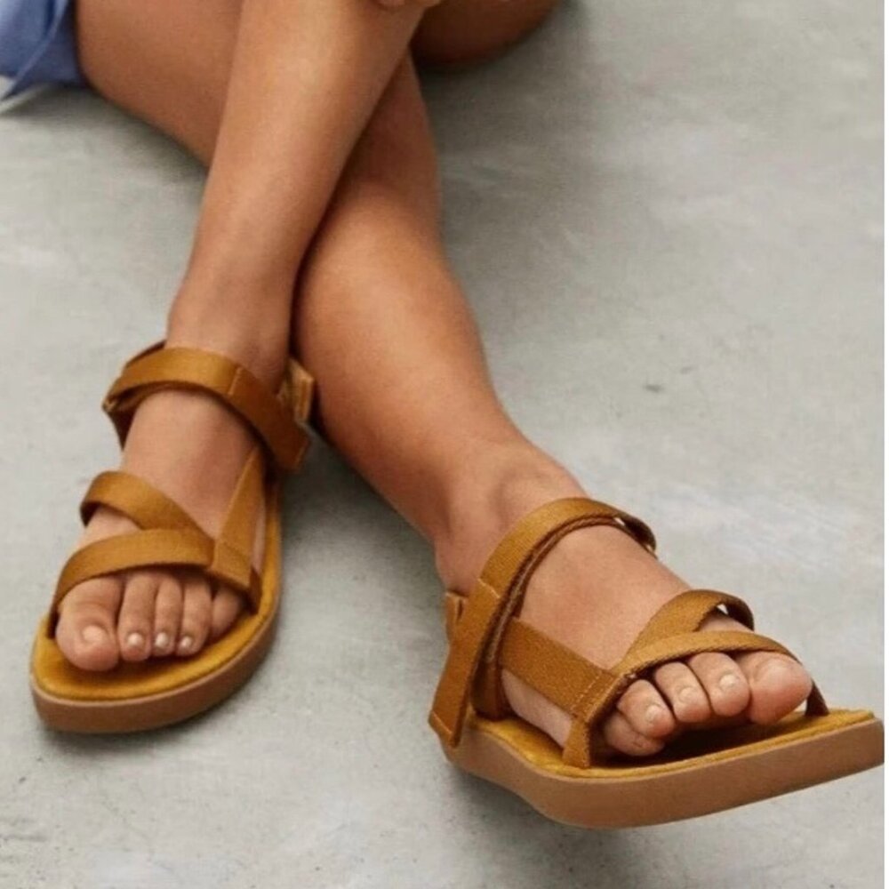 Everlane Renew Sport Sandal